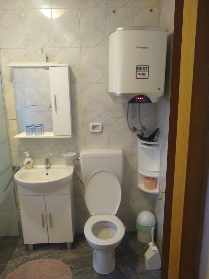 Holiday Home Bura Ровинь Экстерьер фото